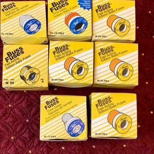 Assortment of Buss fuses, Fast Acting, Edison, 8 boxes total. 15, 20, 25, 30 w.